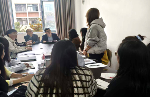 医学技术与生物工程学院新任党总支书记杨波与学生干部见面并提出工作要求